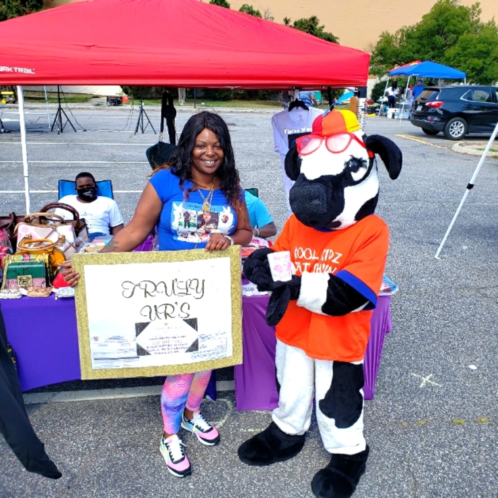 Meet your Posher, Latisha but you can call me, Tisha.